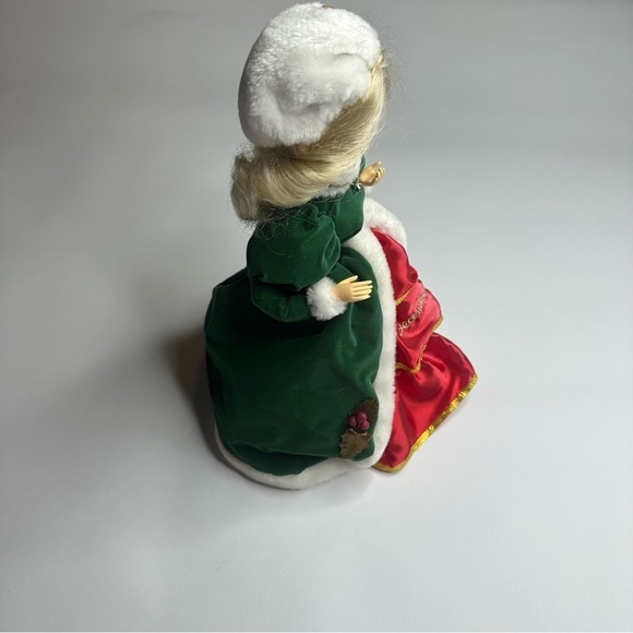 Vintage Brinn's 1988 Porcelain Doll December Red Green Lady 1980s Christmas - Picture 11 of 16